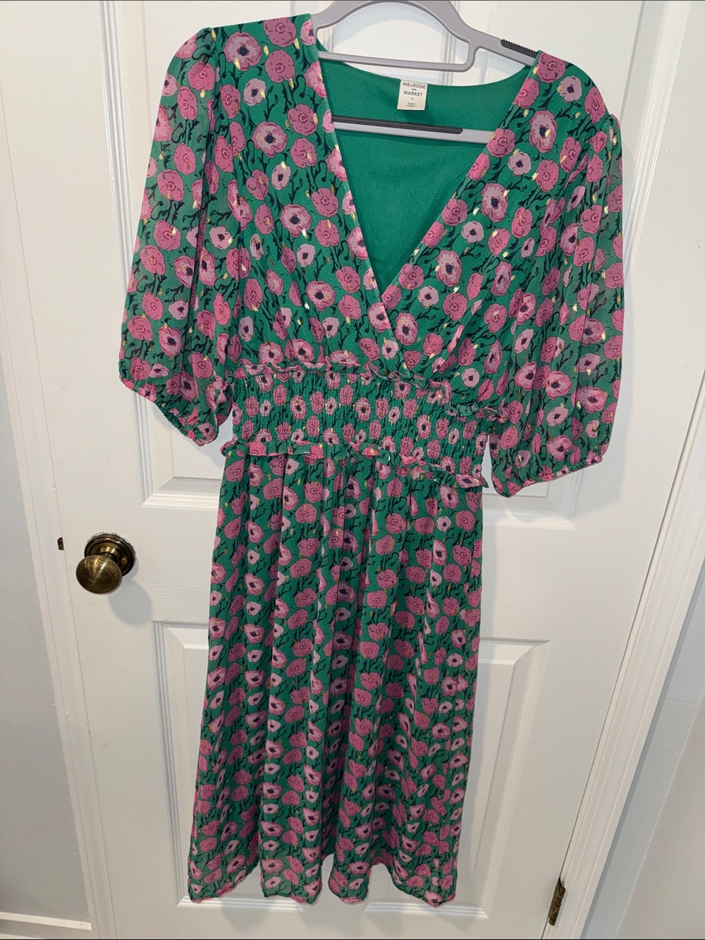 Melrose and Market Floral V-Neck Green and Pink Midi Dress Size M